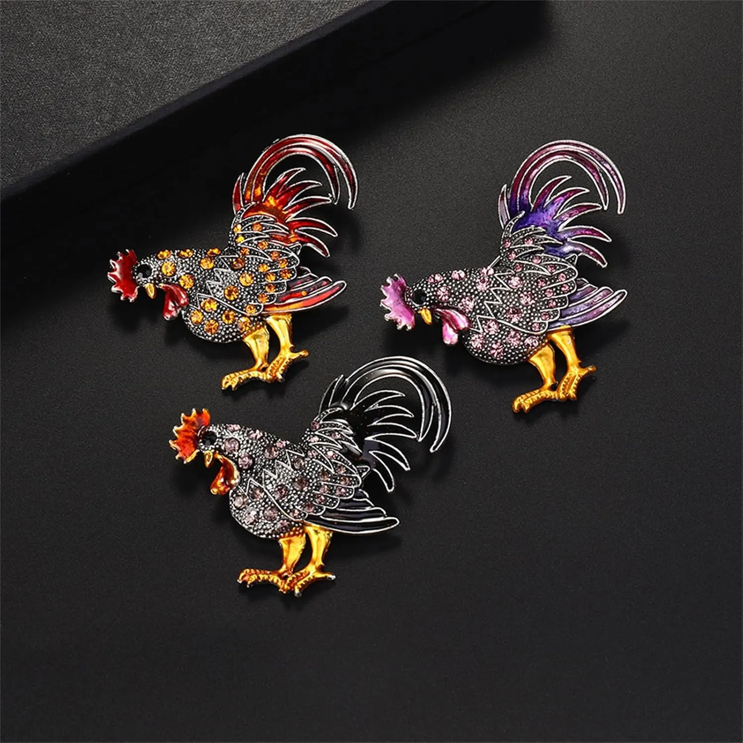 Chicken Rooster Brooch Pin for Men Women Crystal Rhinestone Gold Plated Enamel Cute Hen Animal Ladies Fashion Personality Novelty Funny Lapel Pin Brooch