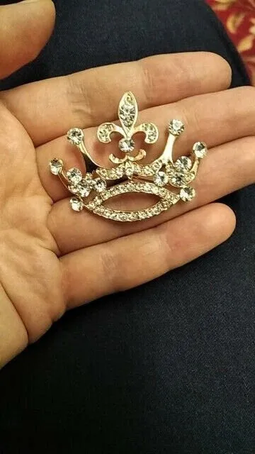 Crown brooch stunning vintage look gold plated stones royal princess design ggg2