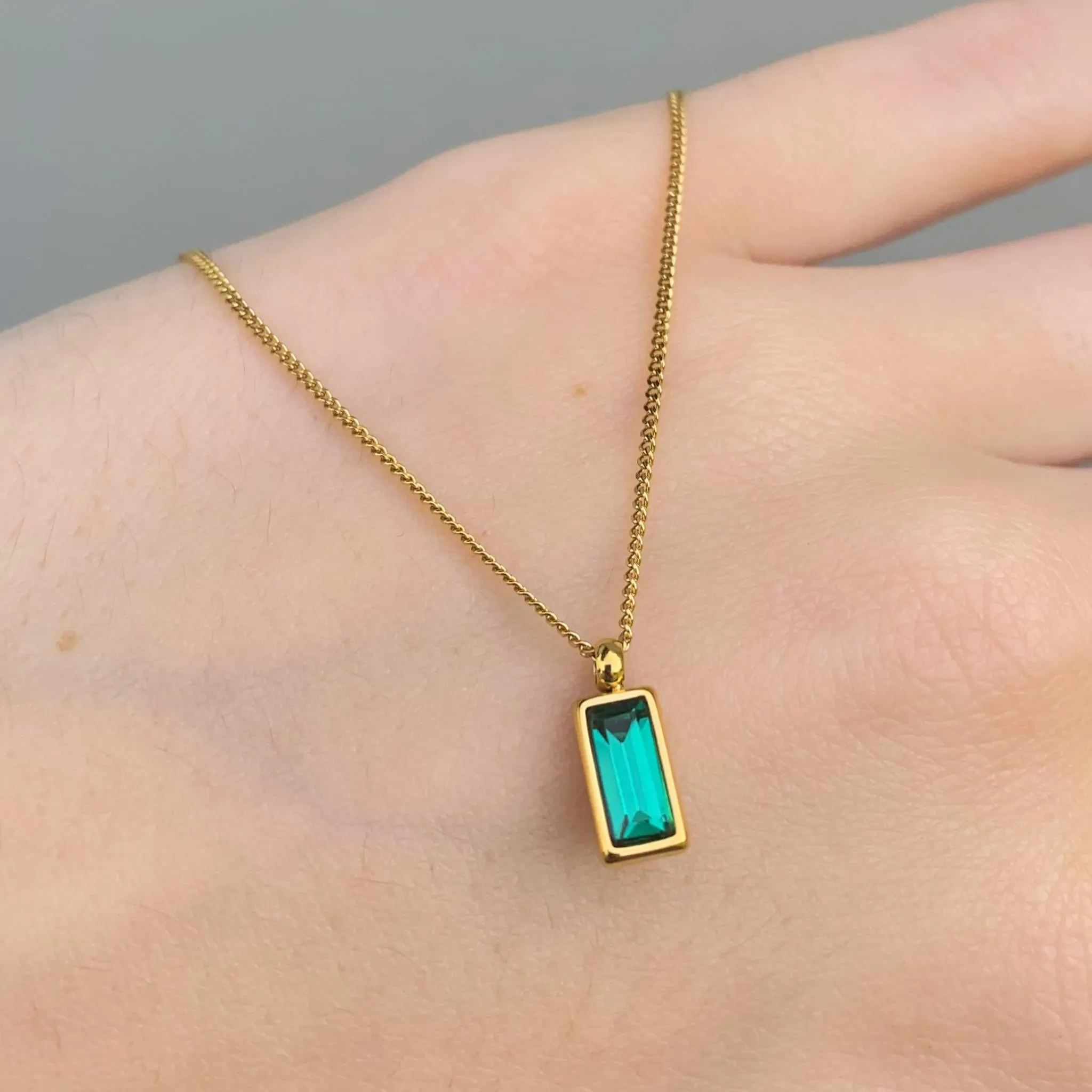 Dainty Gold and Emerald Green Necklace
