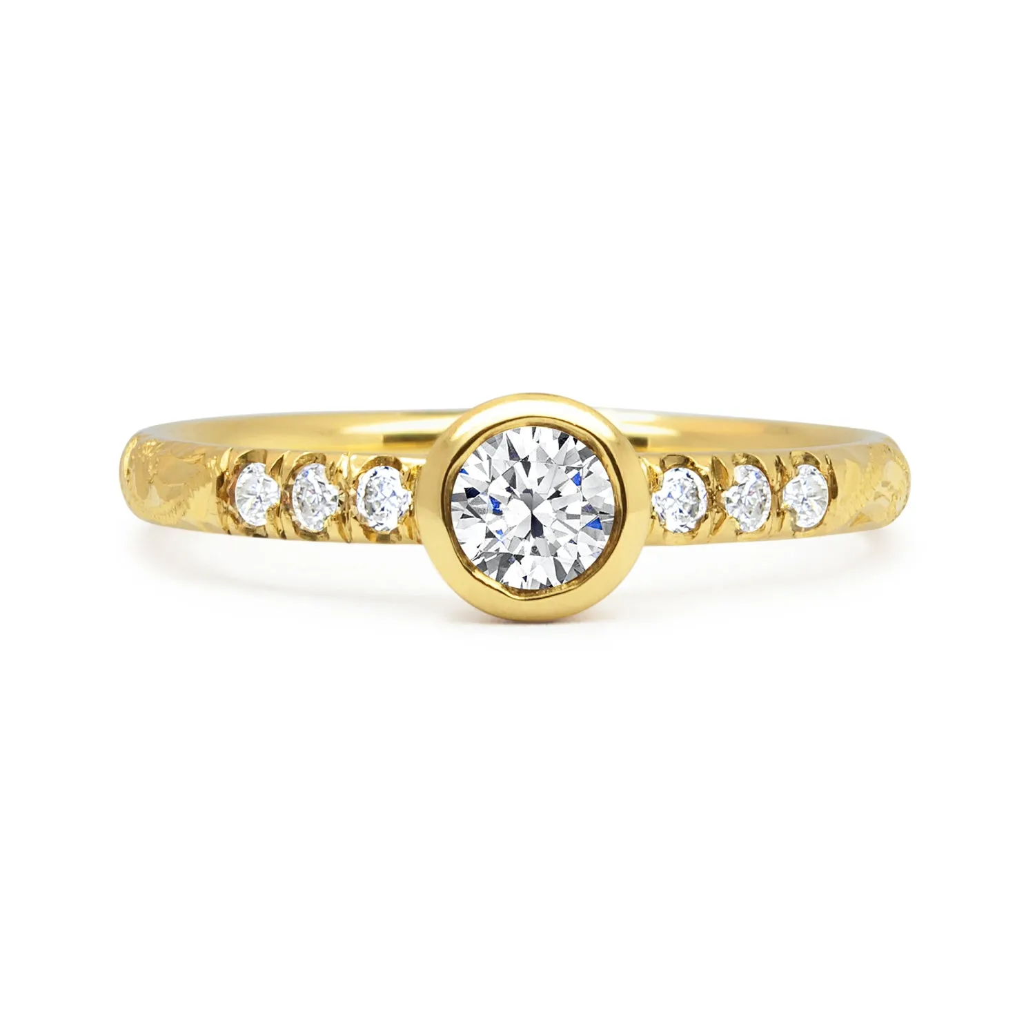 Hera Stella Ethical Diamond Gold Engagement Ring