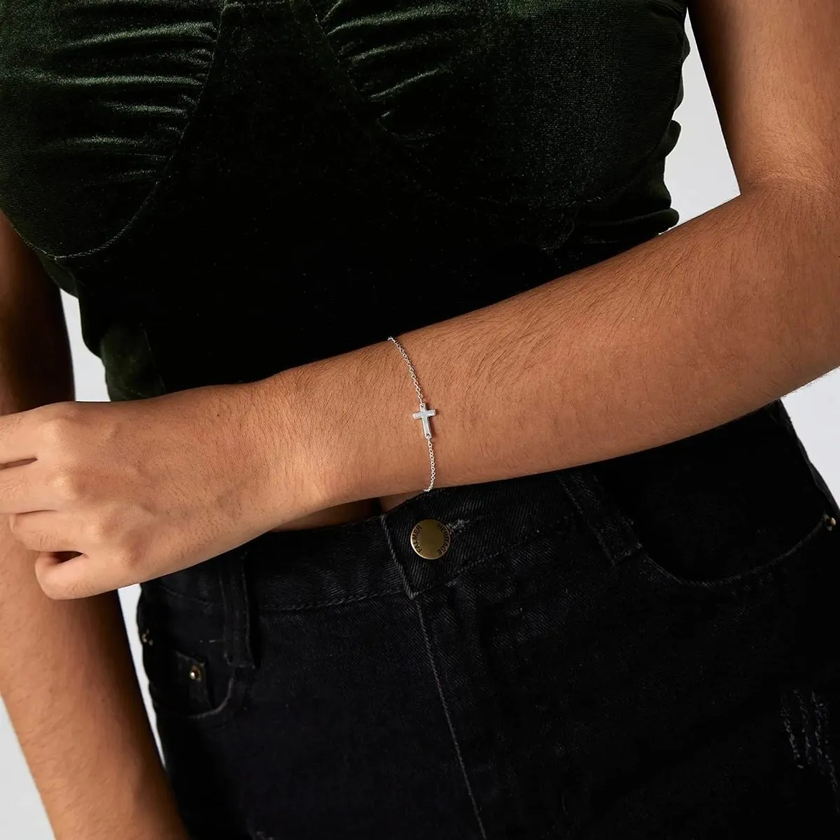 Kyerlyn Silver Cross Bracelets