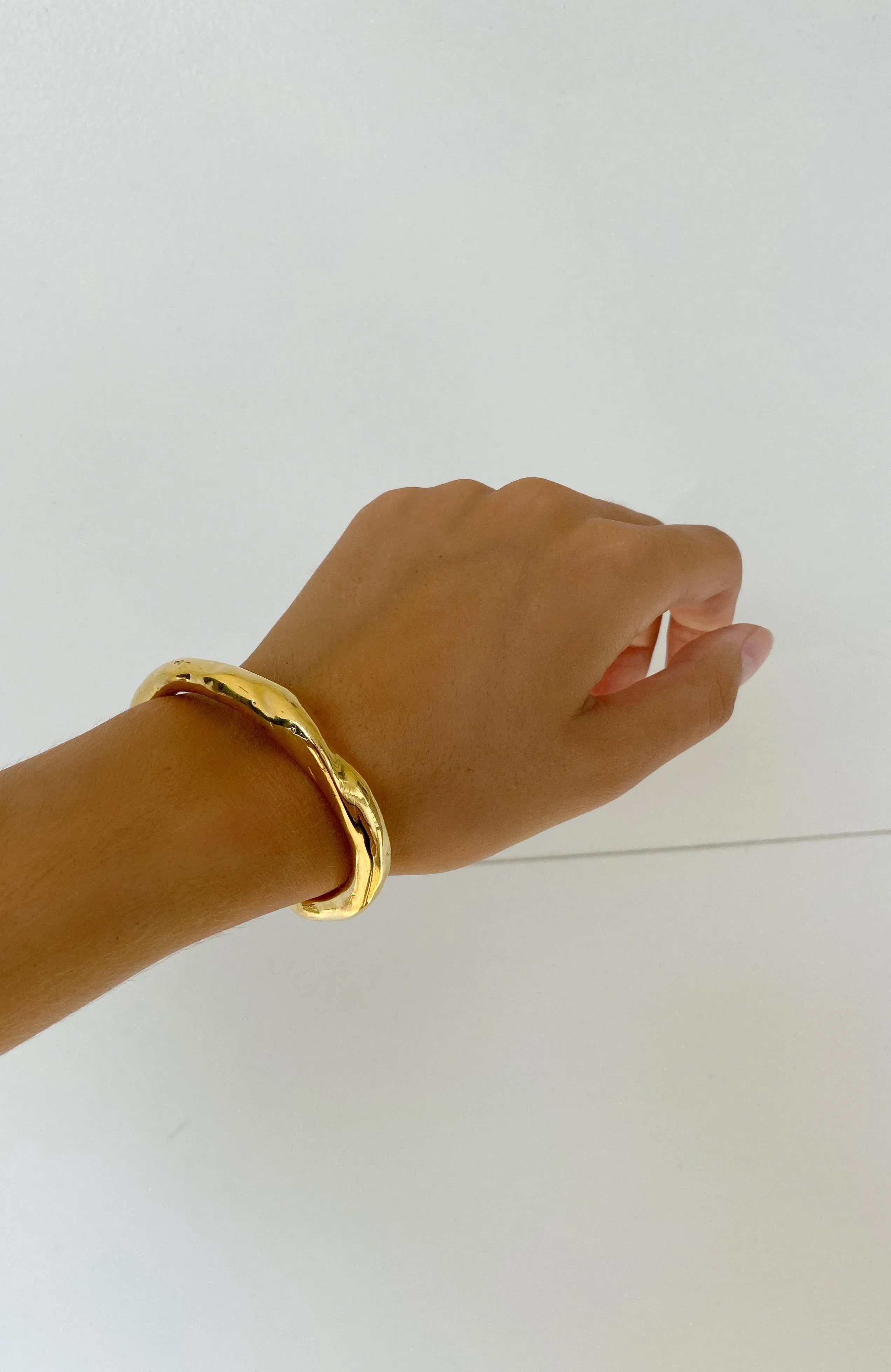 THEA TWISTED CUFF BRACELETS