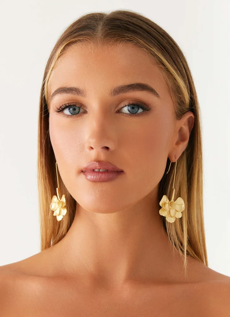 Wardrobe Club | Golden Glow Earrings